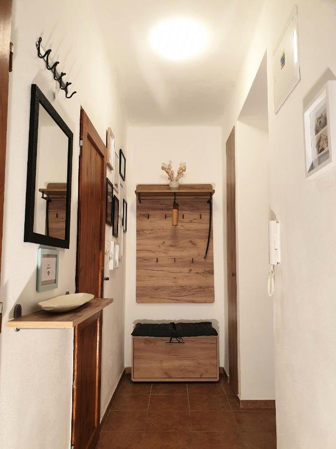 Apartman Central, Self Check In 24 H, Free Parking Banská Bystrica Exterior foto